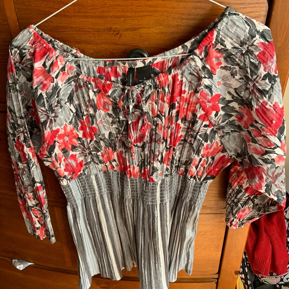 Apt 9 size large beautiful coral colored top